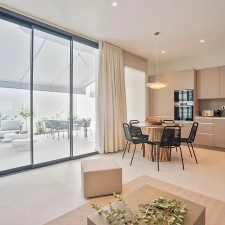 Spaces Garden Condo-2 Bedrooms, 2 Bathrooms, Garden Terrace, Near Center, Sleeps Up To 6- Monthly Only * سيدجيس