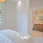 Spaces Garden Condo-2 Bedrooms, 2 Bathrooms, Garden Terrace, Near Center, Sleeps Up To 6- Monthly Only Apartment